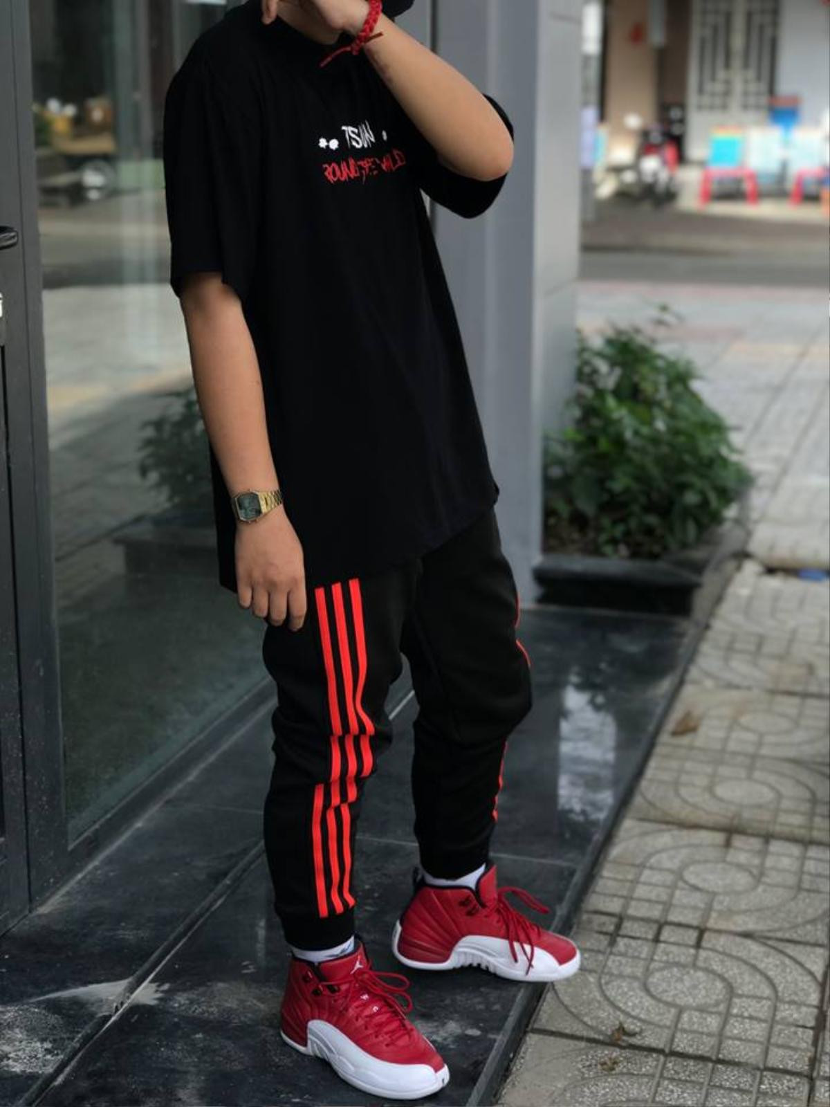 Tình hình streetwear tuần qua: Giới trẻ ngày càng chất và 'mạnh tay' chi đồ hiệu! Ảnh 8