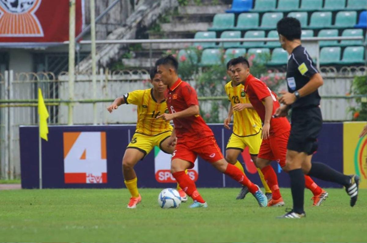 ‘Hủy diệt’ Brunei, U18 Việt Nam vươn lên đầu bảng U18 ĐNA Ảnh 1