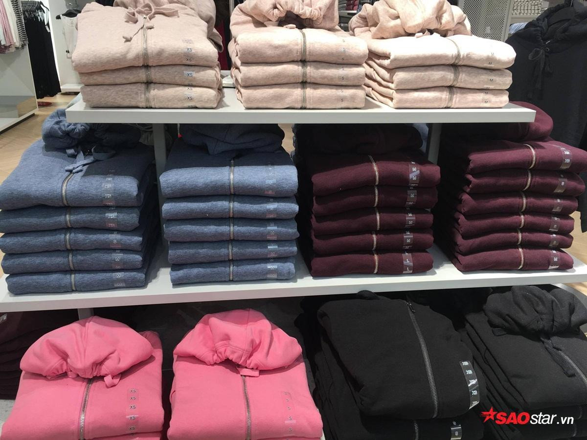 Trước giờ khai trương chính thức của H&M, hãy cùng 'lượn' sẵn một vòng để tham khảo giá cả nào! Ảnh 2