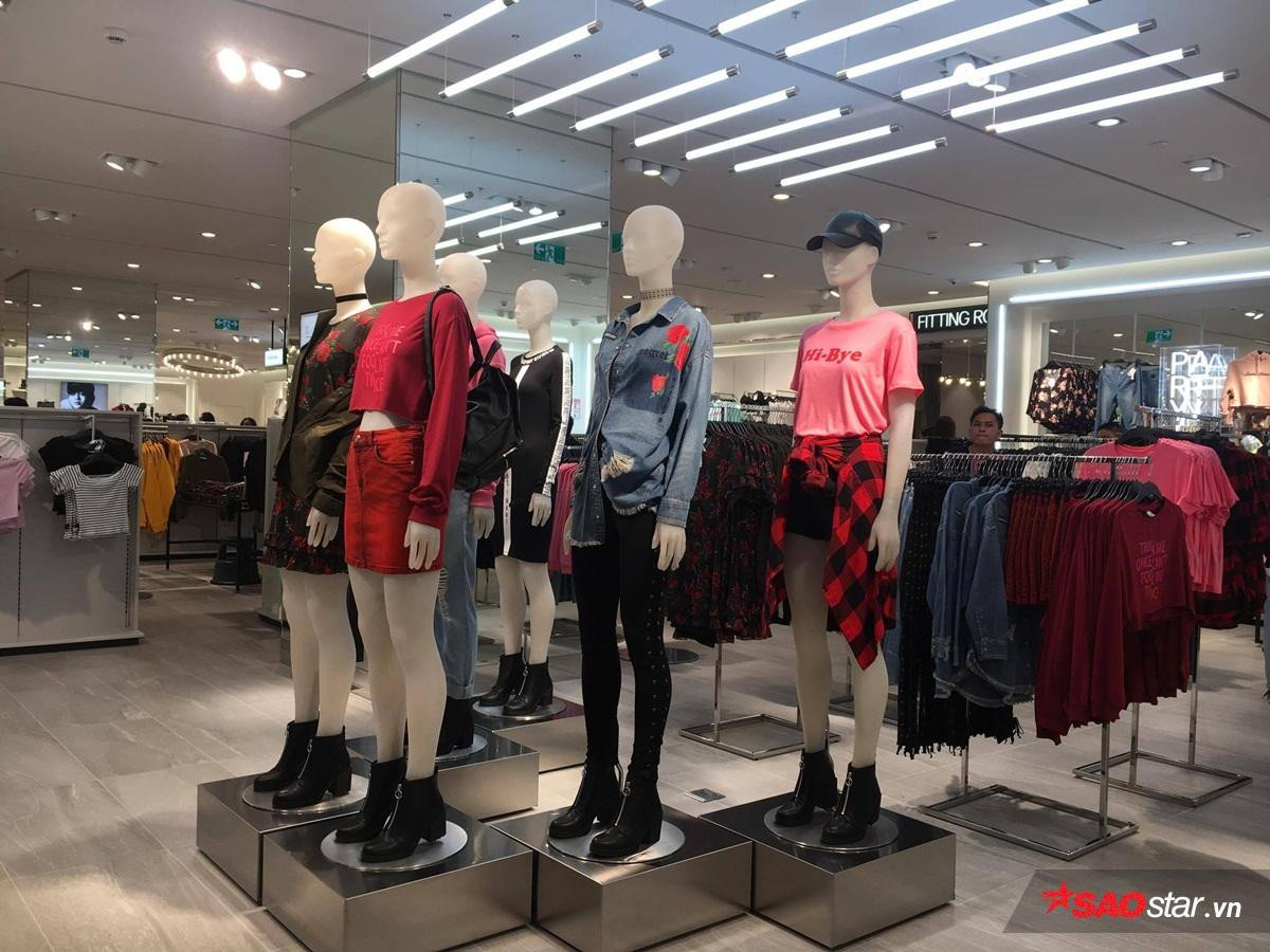 Trước giờ khai trương chính thức của H&M, hãy cùng 'lượn' sẵn một vòng để tham khảo giá cả nào! Ảnh 1