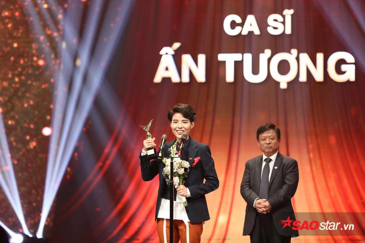 VTV Awards 2017: Vũ Cát Tường bất ngờ đánh bại Sơn Tùng M-TP Ảnh 3