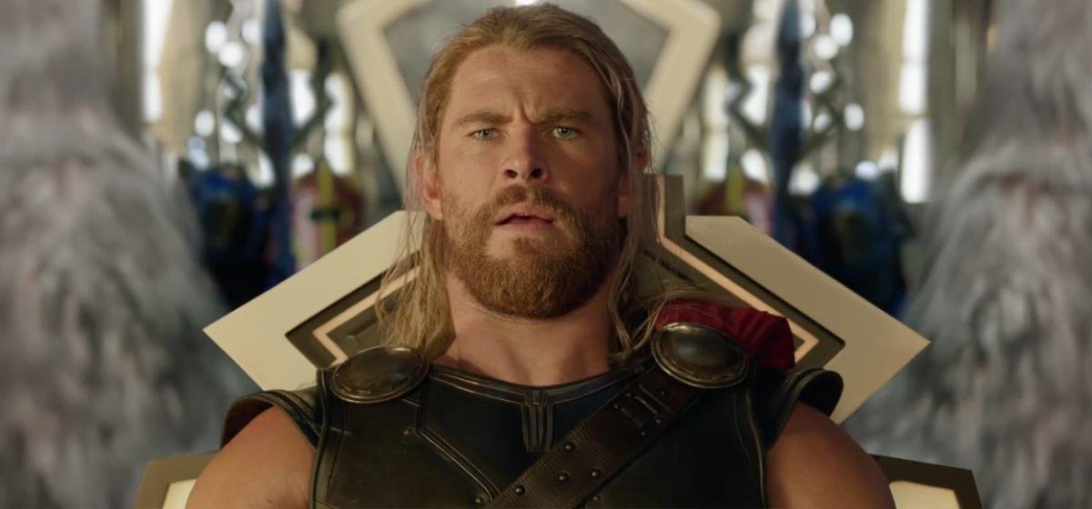 Sợ fan lãng quên, 'Thor: Ragnarok' hâm nóng bằng đoạn TV Spot cùng loạt poster màu mè Ảnh 1