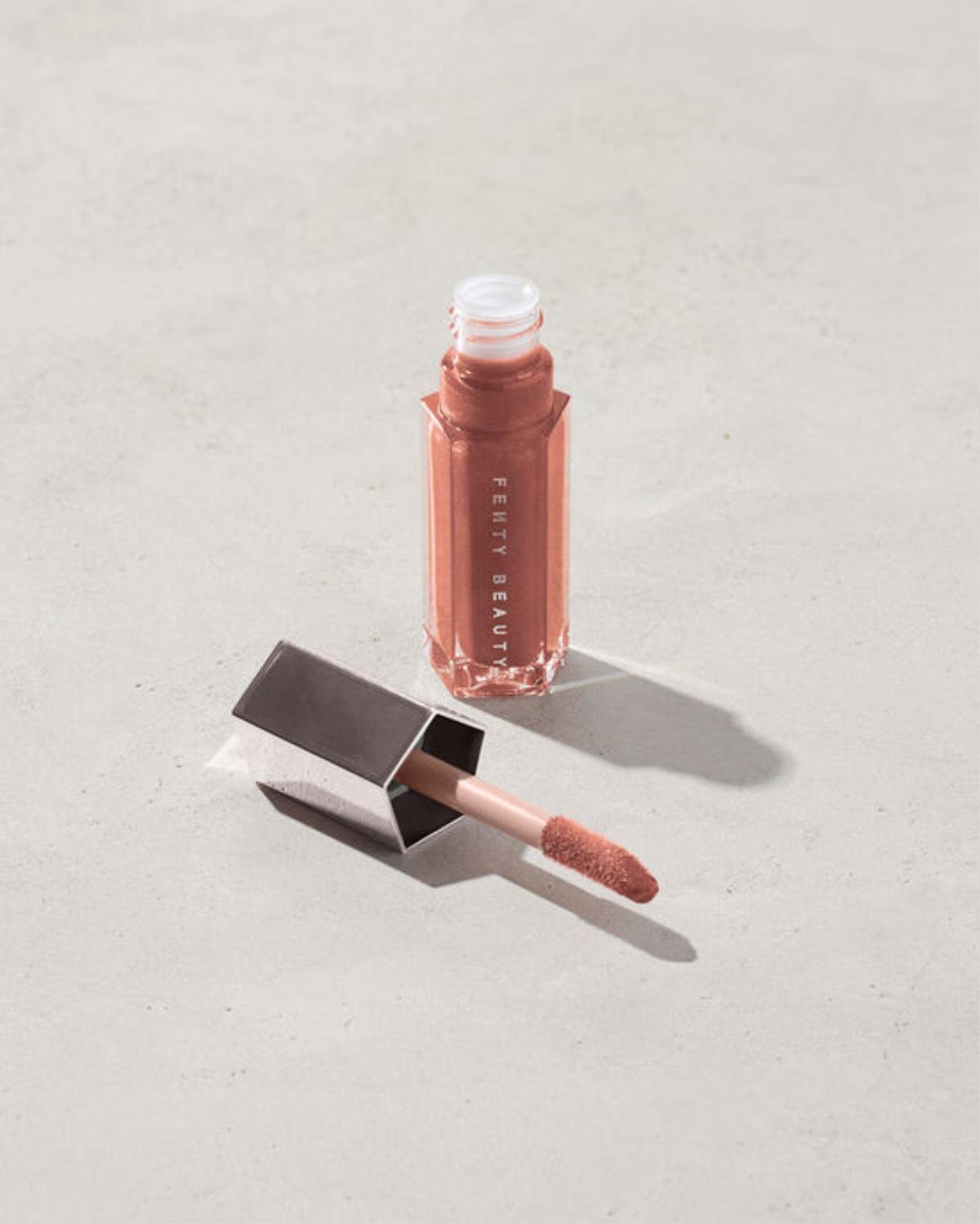 Vừa chính thức 'xuất đầu lộ diện', Fenty Beauty đã 'nổi cộm' với 5 món mỹ phẩm nhất định phải tậu về! Ảnh 4