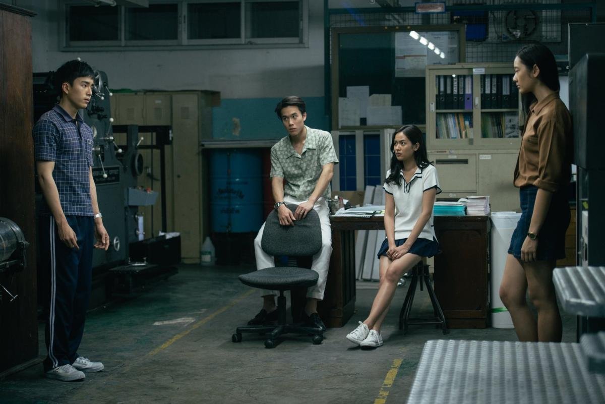 Khám phá mọi thứ về 'cậu bé Bank' trong 'Bad Genius' Ảnh 3