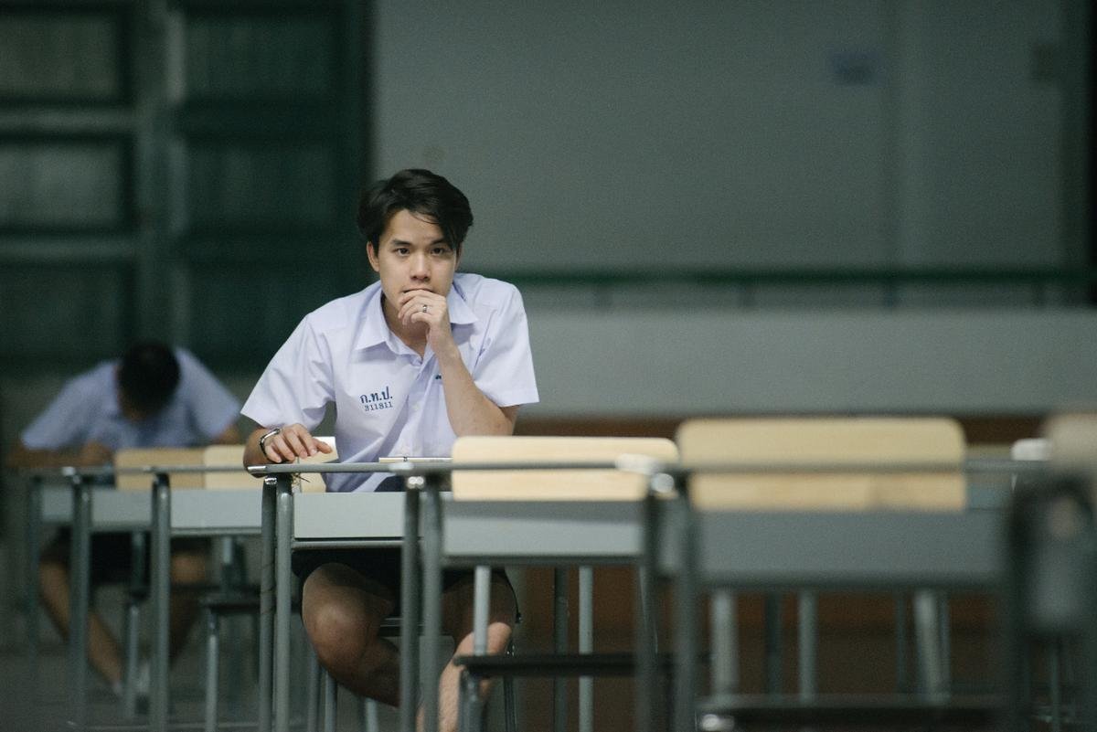 James Teeradon: Chàng 'Steve Pat' nhà giàu học dở nhưng giỏi kiếm tiền của 'Bad Genius' Ảnh 5