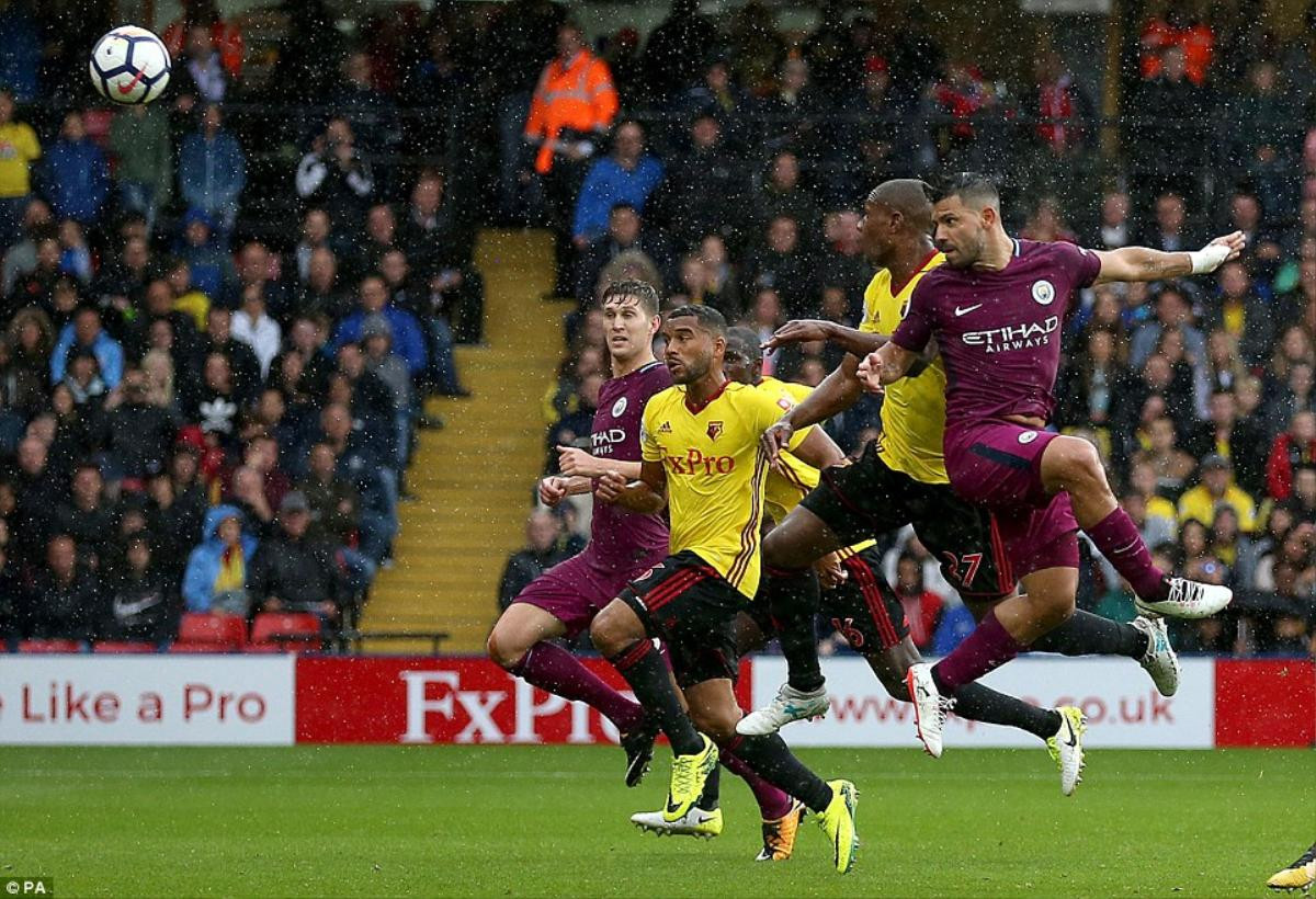 Man City lên ngôi đầu sau màn 'hủy diệt' Watford Ảnh 4