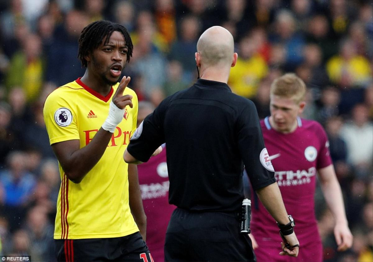 Man City lên ngôi đầu sau màn 'hủy diệt' Watford Ảnh 7