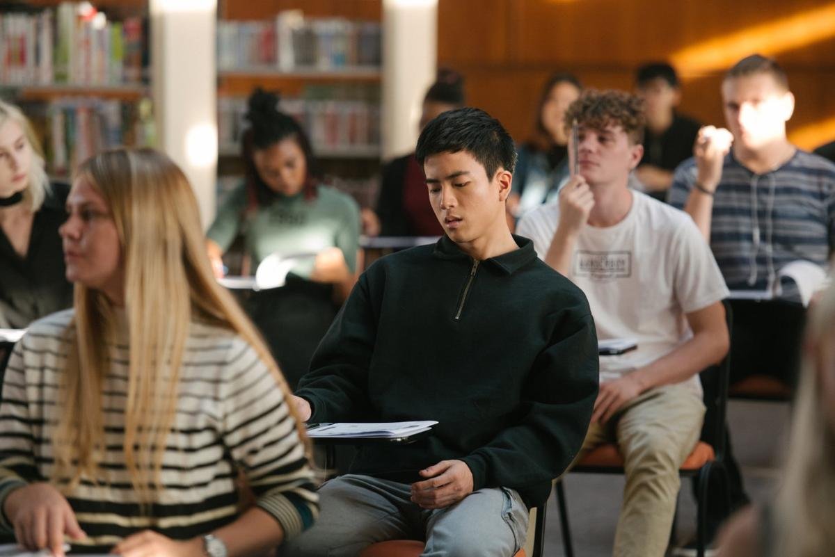 'Bad Genius': Giải trí trên hết nhưng không quên yếu tố nhân văn Ảnh 8