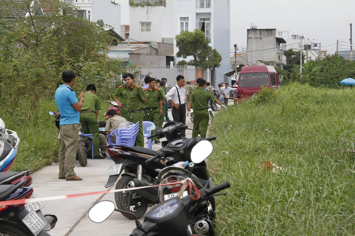 Phát hiện thi thể bé trai sơ sinh còn nguyên dây rốn Ảnh 2