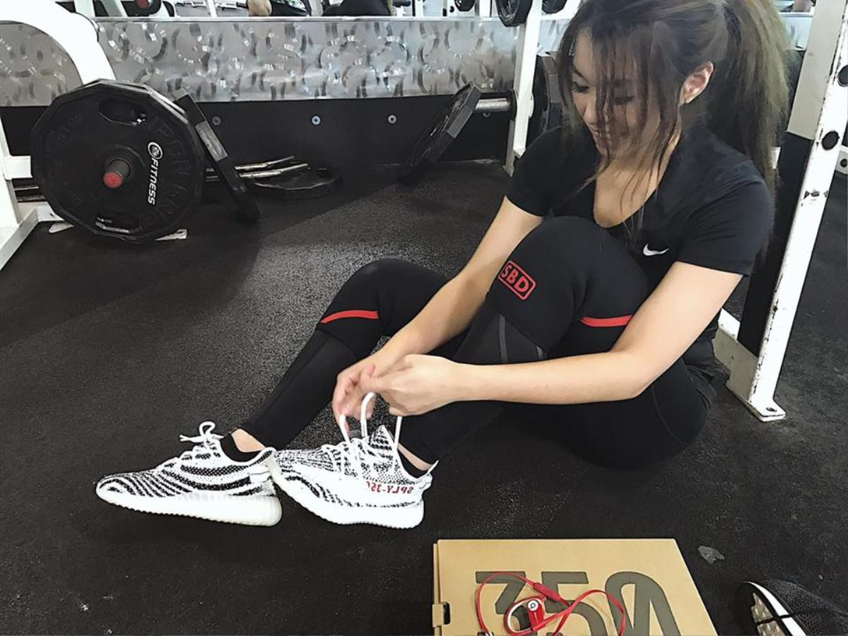 Nữ sneakerhead Việt Kiều Jillian V Nguyen: ‘Giày thì mua mang, ai mua gánh nặng bao giờ?’ Ảnh 24