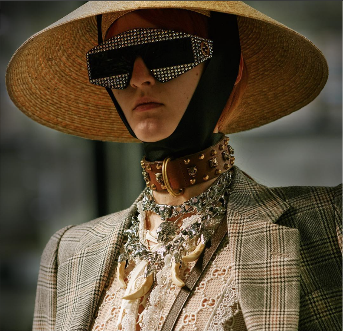 Cùng nghía qua các thiết kế mới nhất trong BST Xuân-Hè 2018 của Gucci tại Milan Fashion Week Ảnh 2