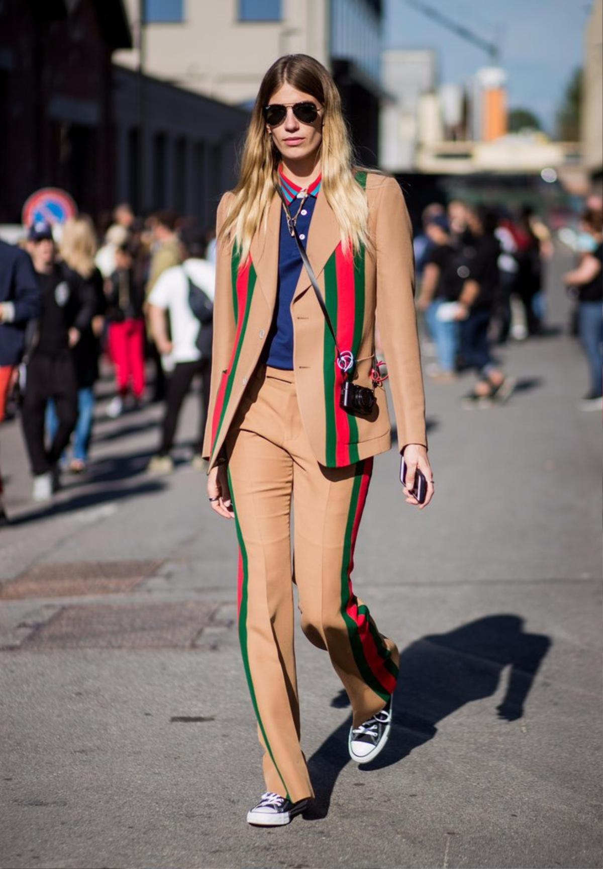 Ngày đầu Milan Fashion Week, hàng loạt fashionista đã đem Gucci 'áp đảo' sân chơi street style! Ảnh 1