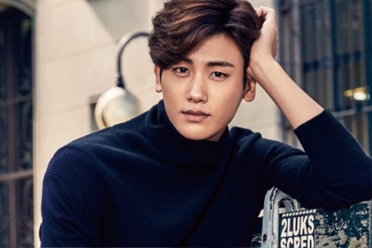 Jang Dong Gun trở lại màn ảnh nhỏ sau 5 năm cùng Park Hyung Sik với 'Suits' phiên bản Hàn Ảnh 4