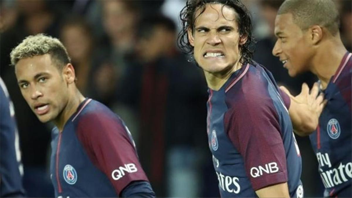 Cavani mỉa mai Neymar: “Chú mày tưởng mình là Messi à?” Ảnh 2