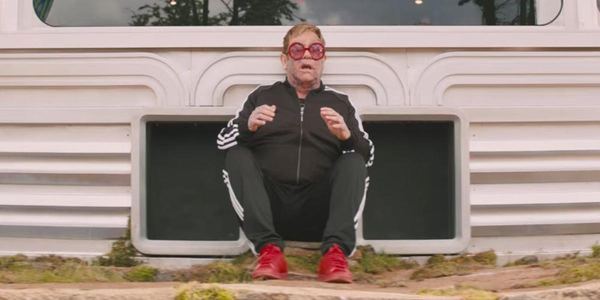 Vị khách mời dù không 'đinh' nhưng cực 'đỉnh' của 'Kingsman 2' - Elton John Ảnh 8