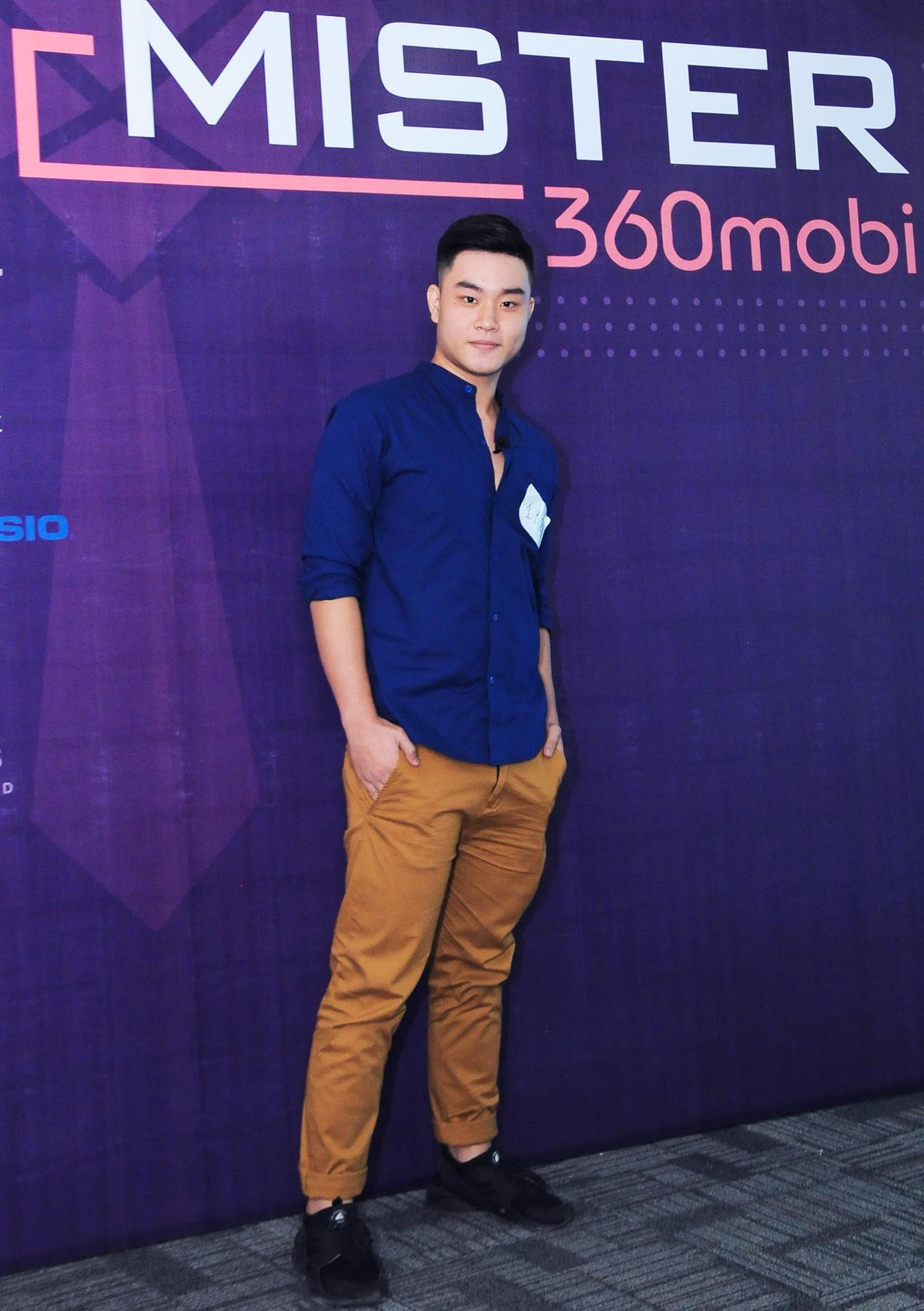 Trời Hà Nội 'tắt nắng' vì siêu mẫu Quang Hùng và dàn thí sinh soái ca casting Mister 360mobi Ảnh 7