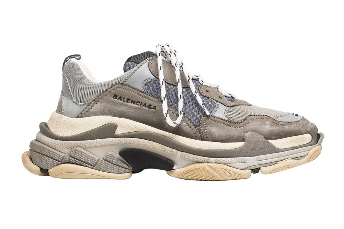 Bị chê tan nát, Balenciaga Triple S vẫn được Zara lấy về 'xào nấu' như thường! Ảnh 2