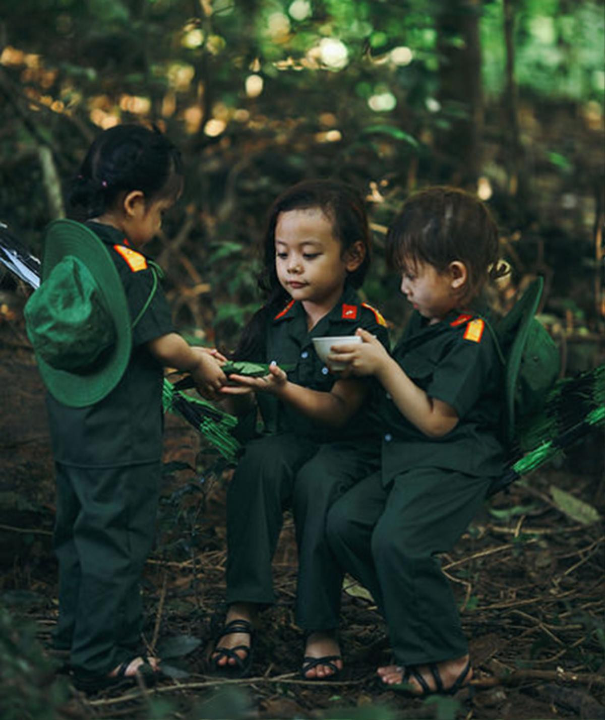 Sau nhiều tuần 'gây bão', giờ đã xuất hiện Em Gái Mưa phiên bản nhí cực dễ thương! Ảnh 2