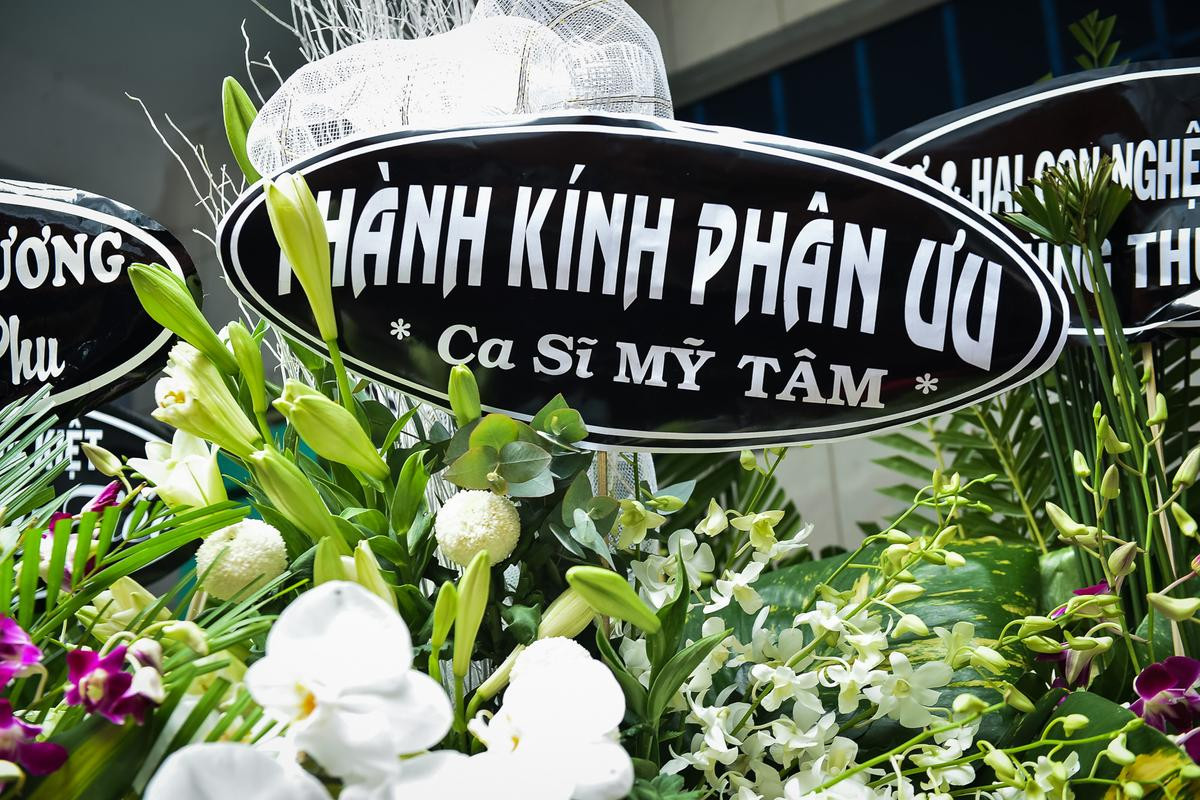 Trấn Thành, Việt Hương lặng người đến đưa tiễn nghệ sĩ Khánh Nam Ảnh 13