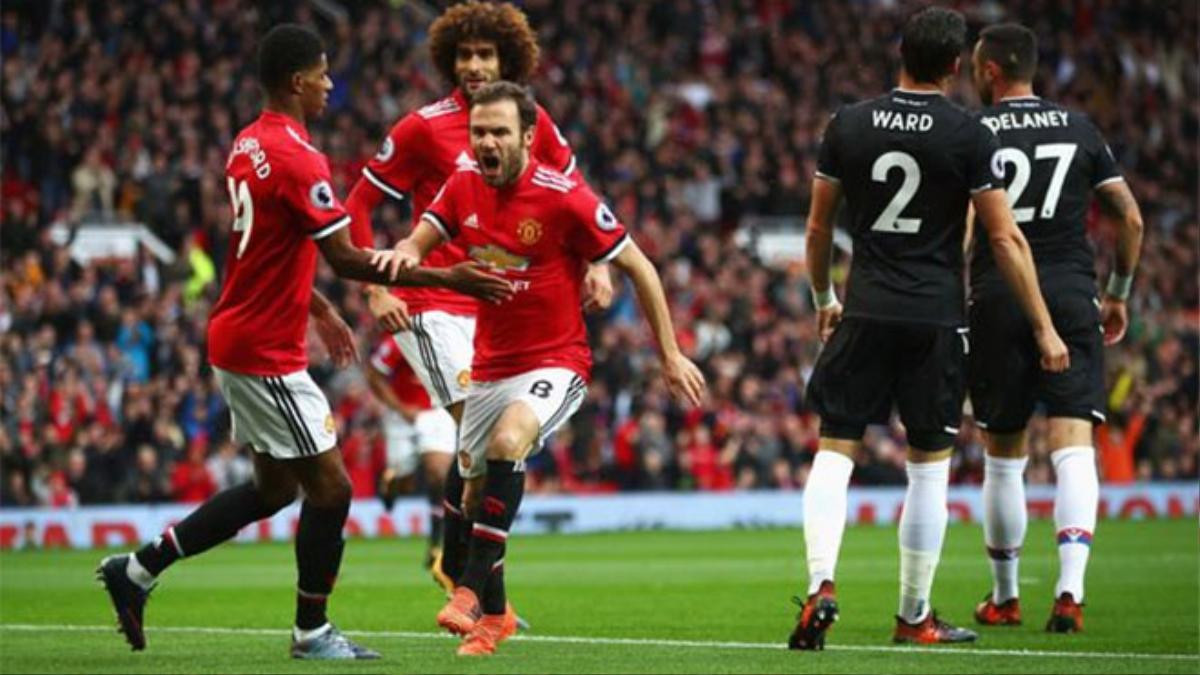 Fellaini ghi cú đúp, Man Utd lại thắng 4-0 Ảnh 2