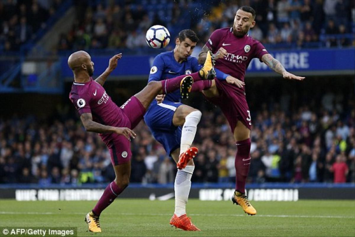 ĐKVĐ Chelsea 'khóc hận' trên sân nhà vì 'siêu phẩm' của người cũ De Bruyne Ảnh 1