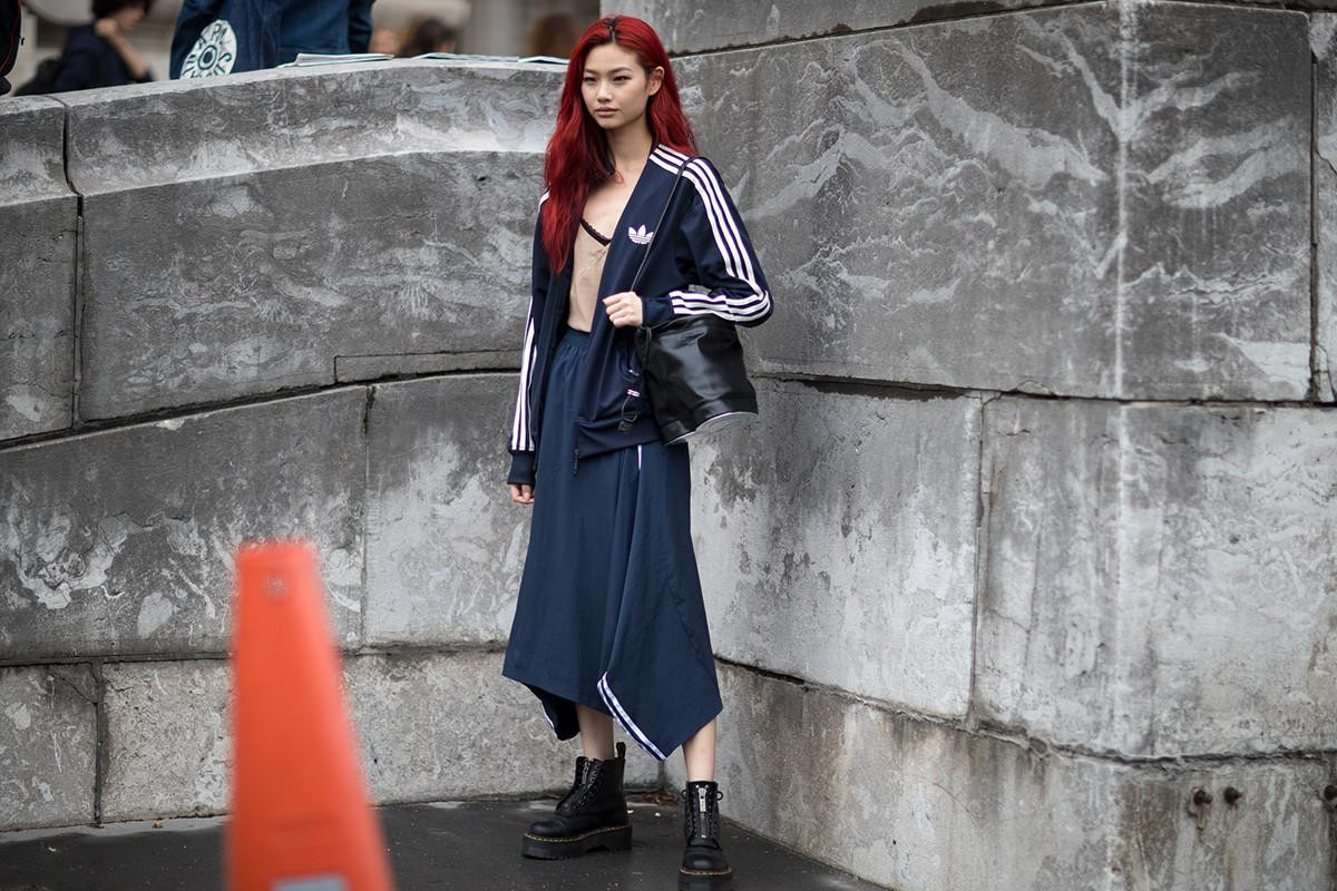 Cao thủ sành mốt mang 'vũ khí' gì để công phá Paris Fashion Week? Ảnh 5