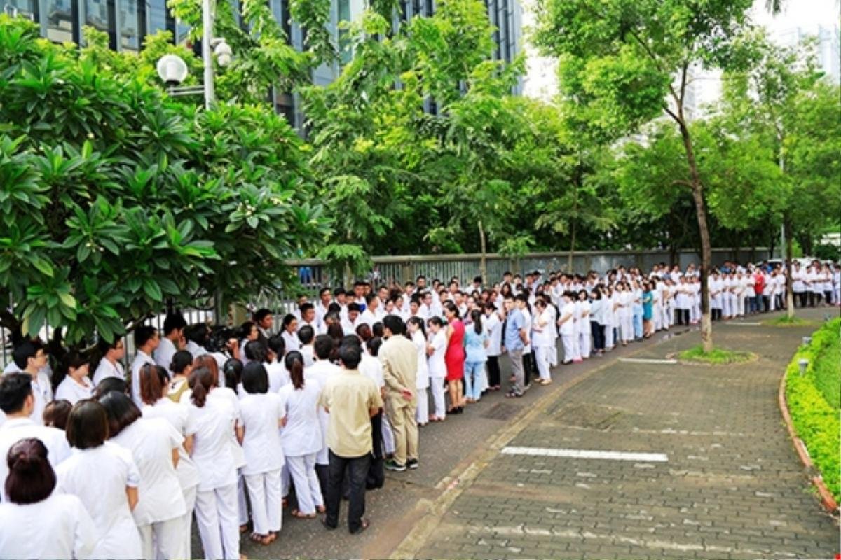 GS Nguyễn Anh Trí: 'Tôi cảm thấy trống vắng vì từ nay phải xa một tập thể anh em luôn đồng lòng' Ảnh 2