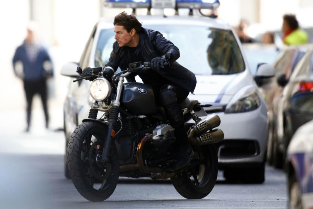 Tom Cruise trở lại phim trường 'Mission Impossible 6' sau chấn thương Ảnh 8