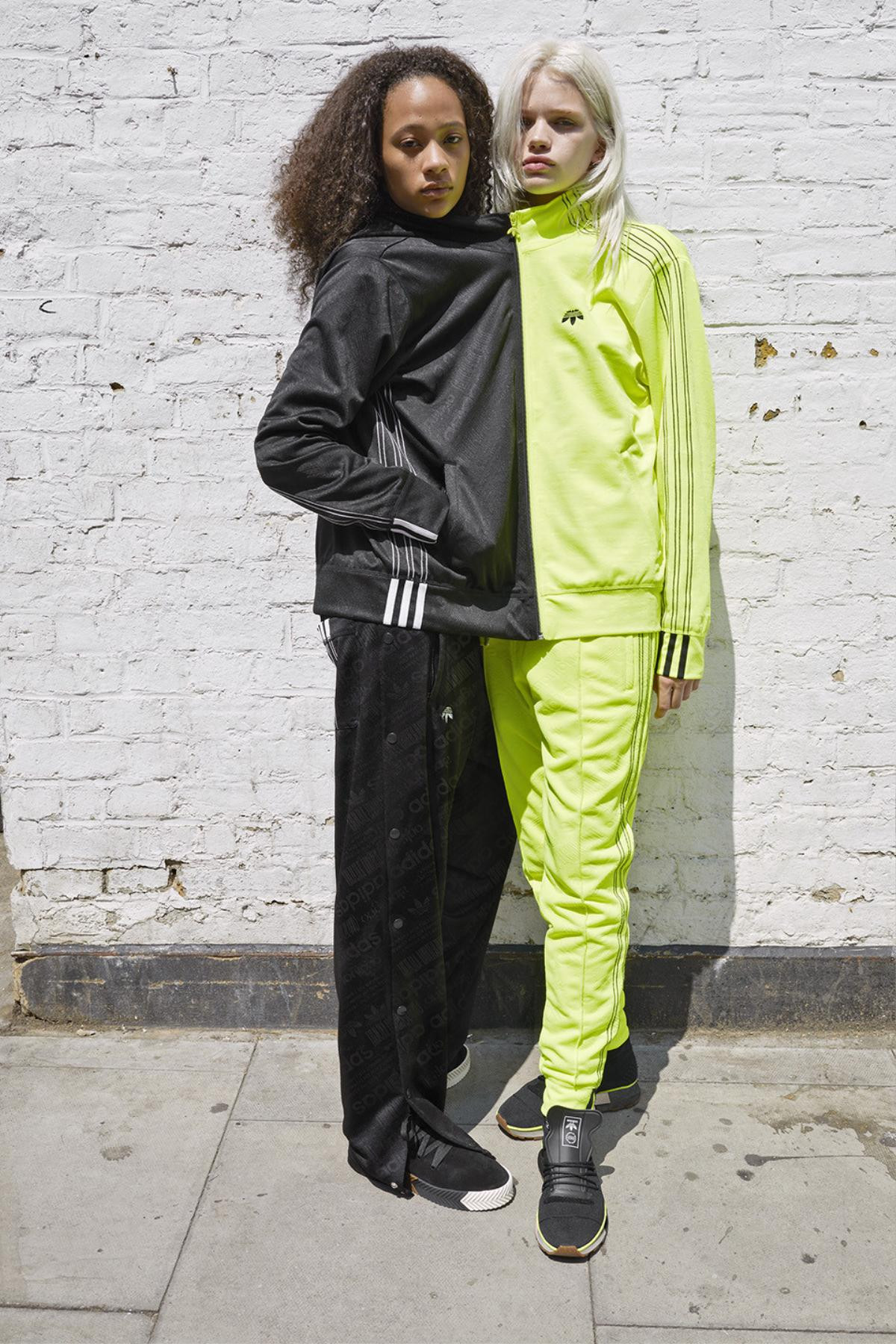 Chỉ mới nhá hàng, bộ sưu tập của Adidas - Wang đã gây xôn xao cộng đồng streetwear Ảnh 8