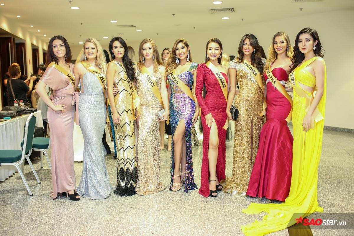 Á hậu Huyền My nổi bật trong buổi ra mắt dàn thí sinh Miss Grand International 2017 Ảnh 19