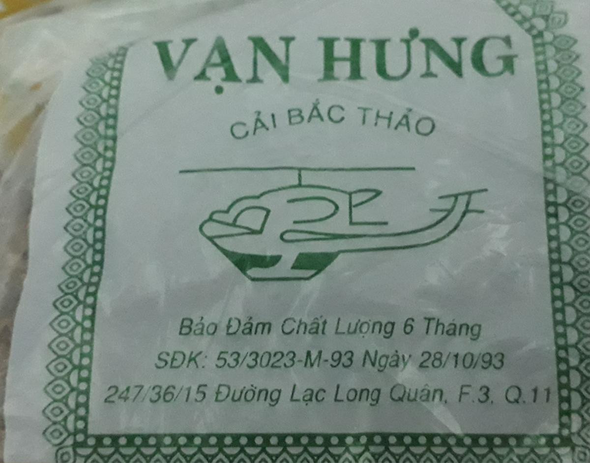 Mắm tôm có giòi, bắp cải làm từ 'rác' và lợn tiêm thuốc an thần…. người dân ăn gì? Ảnh 2