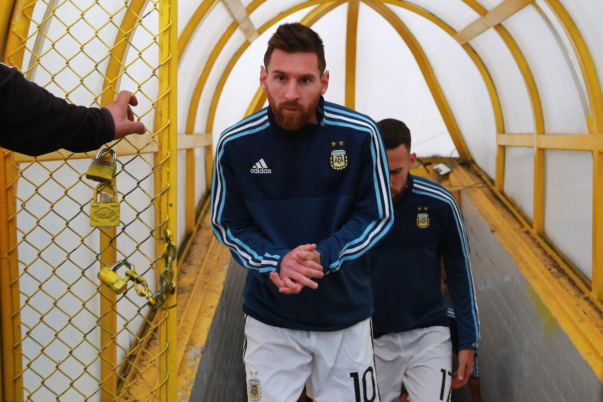 Chùm ảnh Messi 'gánh team', một mình xốc Argentina tới Nga 2018 Ảnh 1