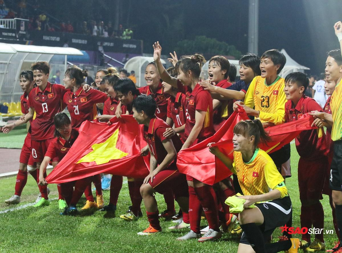 1 tháng sau SEA Games, tuyển nữ Việt Nam vẫn chưa nhận được 3 tỷ tiền thưởng và 20 tivi Ảnh 1