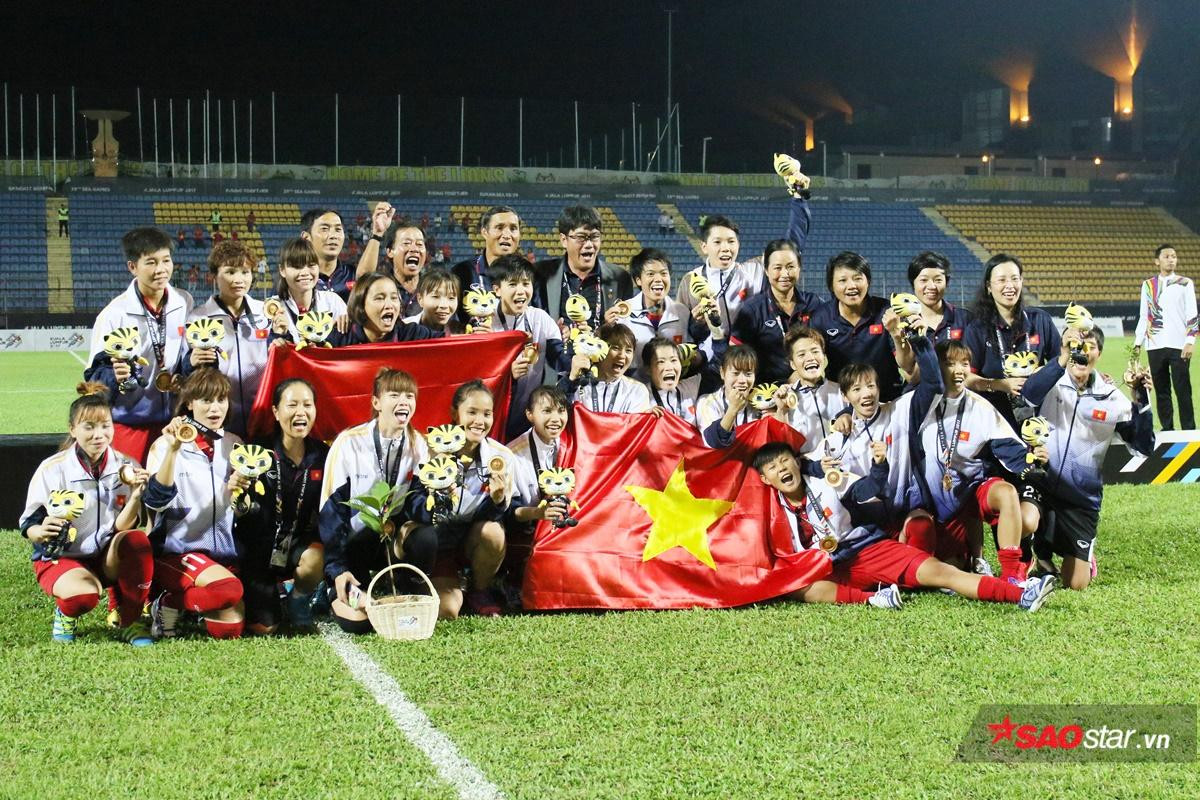 1 tháng sau SEA Games, tuyển nữ Việt Nam vẫn chưa nhận được 3 tỷ tiền thưởng và 20 tivi Ảnh 2