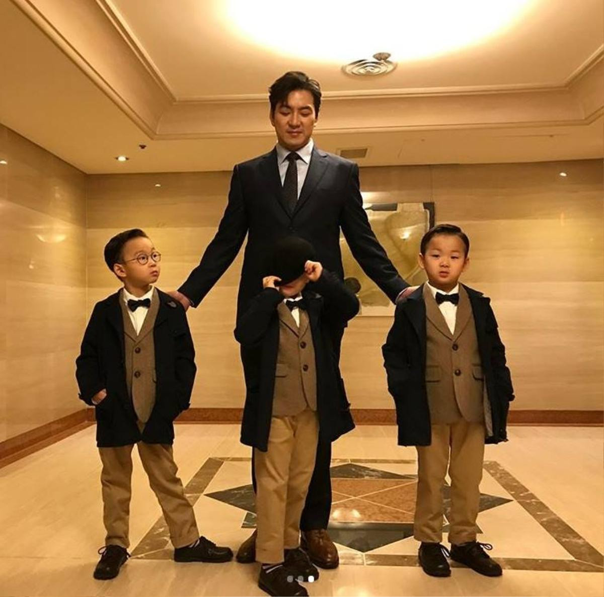 Bộ ba Daehan, Minguk, Manse siêu đáng yêu, 'đè bẹp' sao Hàn trên thảm đỏ Liên hoan phim Busan lần thứ 22 Ảnh 9