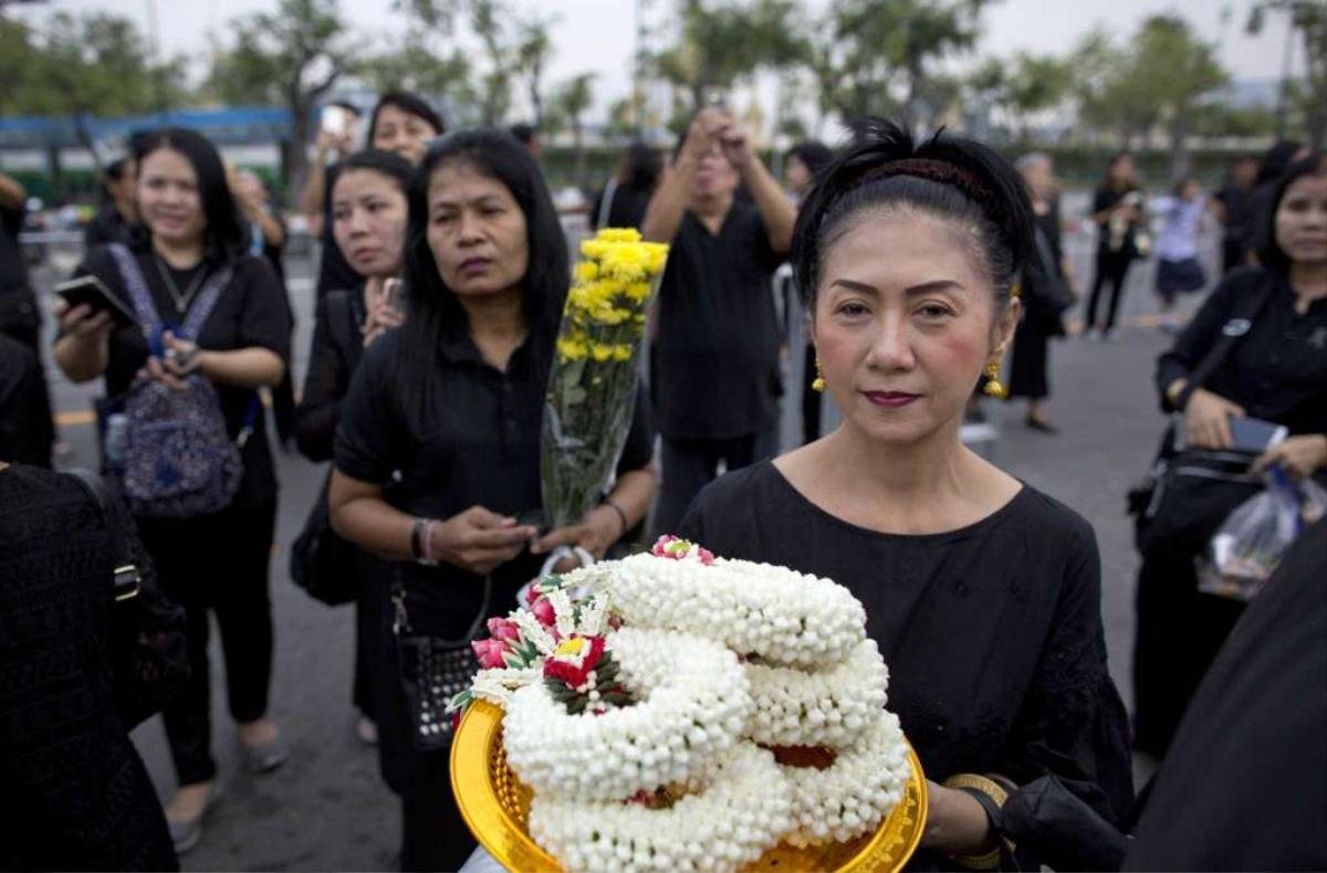 Một năm ngày mất Quốc vương Thái Lan: Nỗi đau còn mãi với người ở lại Ảnh 5