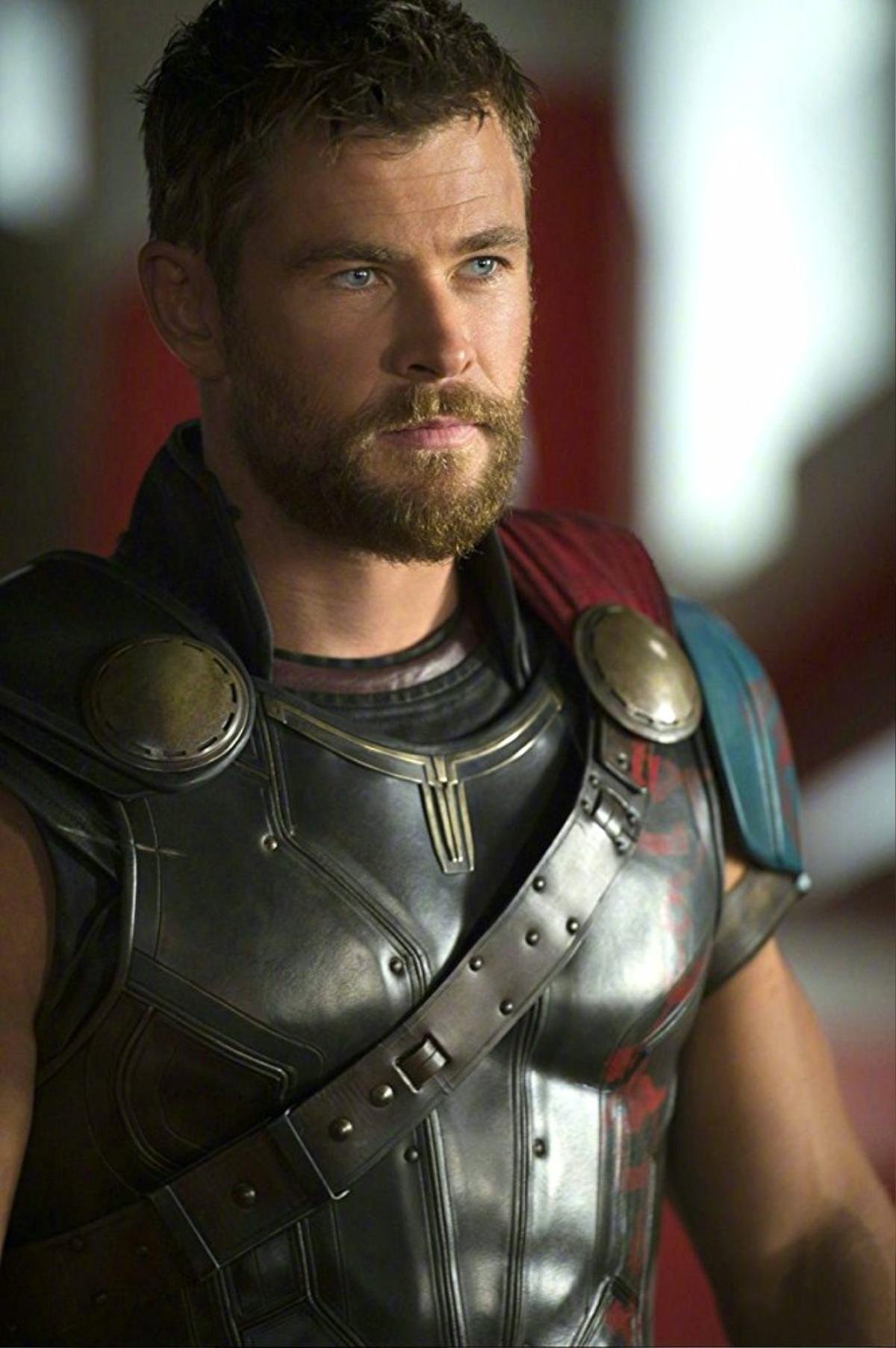 Minh Tú tỏa sáng tại sân bay, mang quà của fan Việt sang Úc gặp 'Thor' Chris Hemsworth Ảnh 8