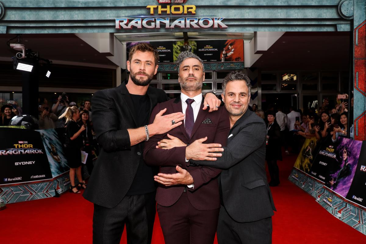 Minh Tú 'quyến rũ chết người' với vòng eo con kiến trên thảm đỏ phim 'Thor: Ragnarok' tại Úc Ảnh 10