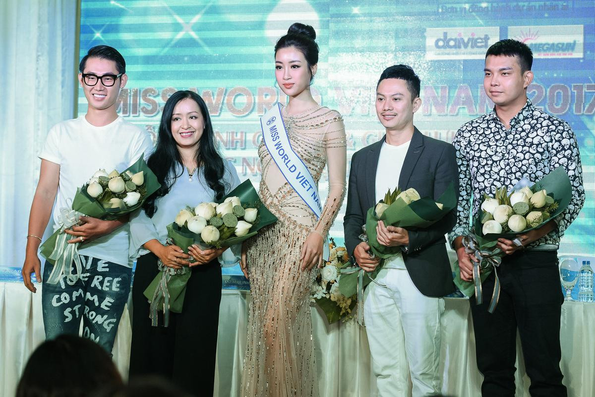 Hoa hậu Đỗ Mỹ Linh rạng rỡ tại họp báo trước thềm dự thi Miss World 2017 Ảnh 7