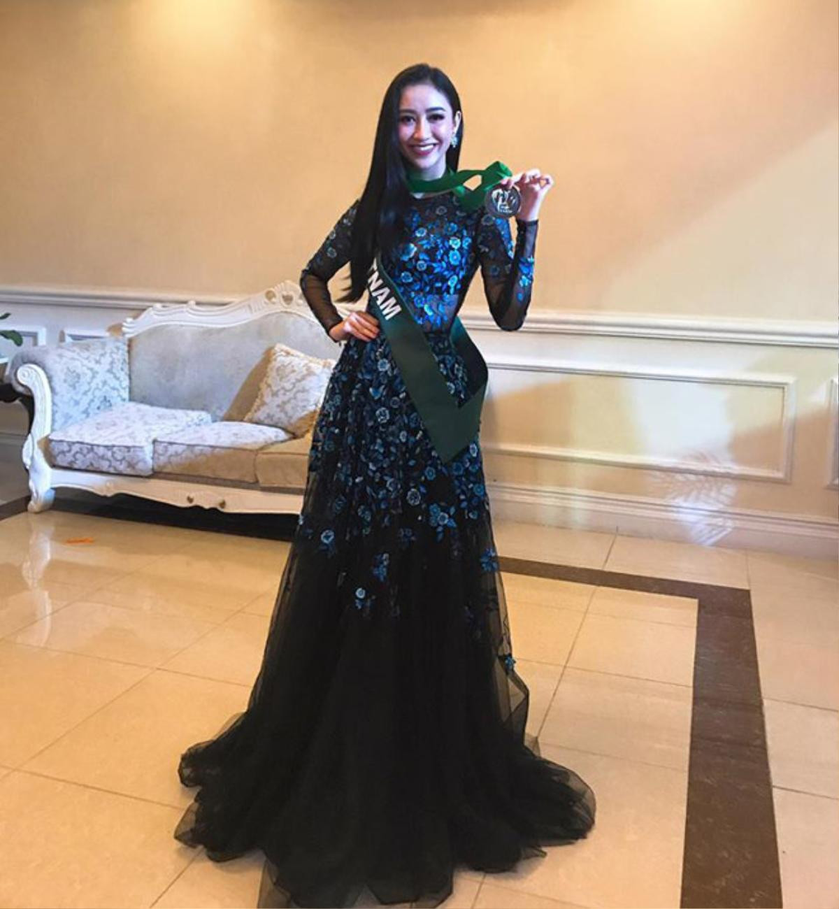 Dẫn đầu bình chọn ở Miss Earth, Hà Thu vẫn lép vế khi diện 'váy cũ' của Đặng Thu Thảo Ảnh 7