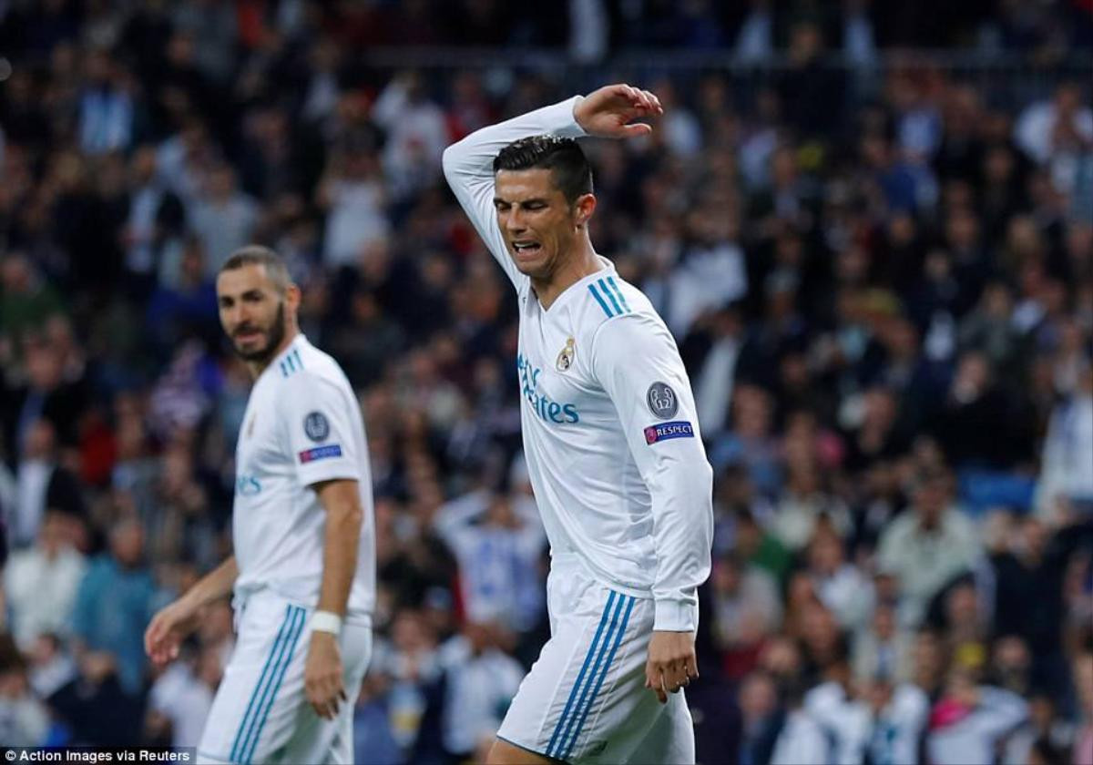 Cristiano Ronaldo 'hứng chí' hát nhạc hiệu Champions League Ảnh 2