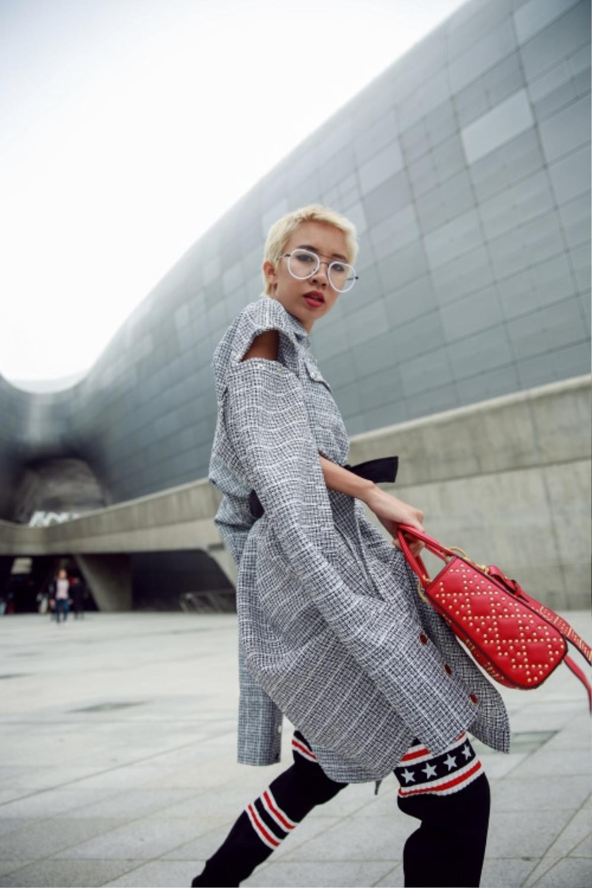 Dàn stylist tiềm năng hội tụ thế này, hỏi sao Seoul Fashion Week không là mảnh đất màu mỡ! Ảnh 7