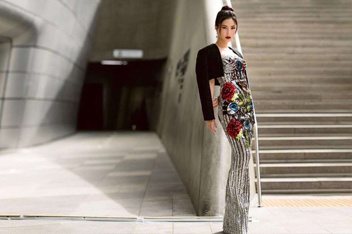 Trang phục ấn tượng của Diễm My 9X ở Seoul Fashion Week bị tố đạo ý tưởng Ảnh 4