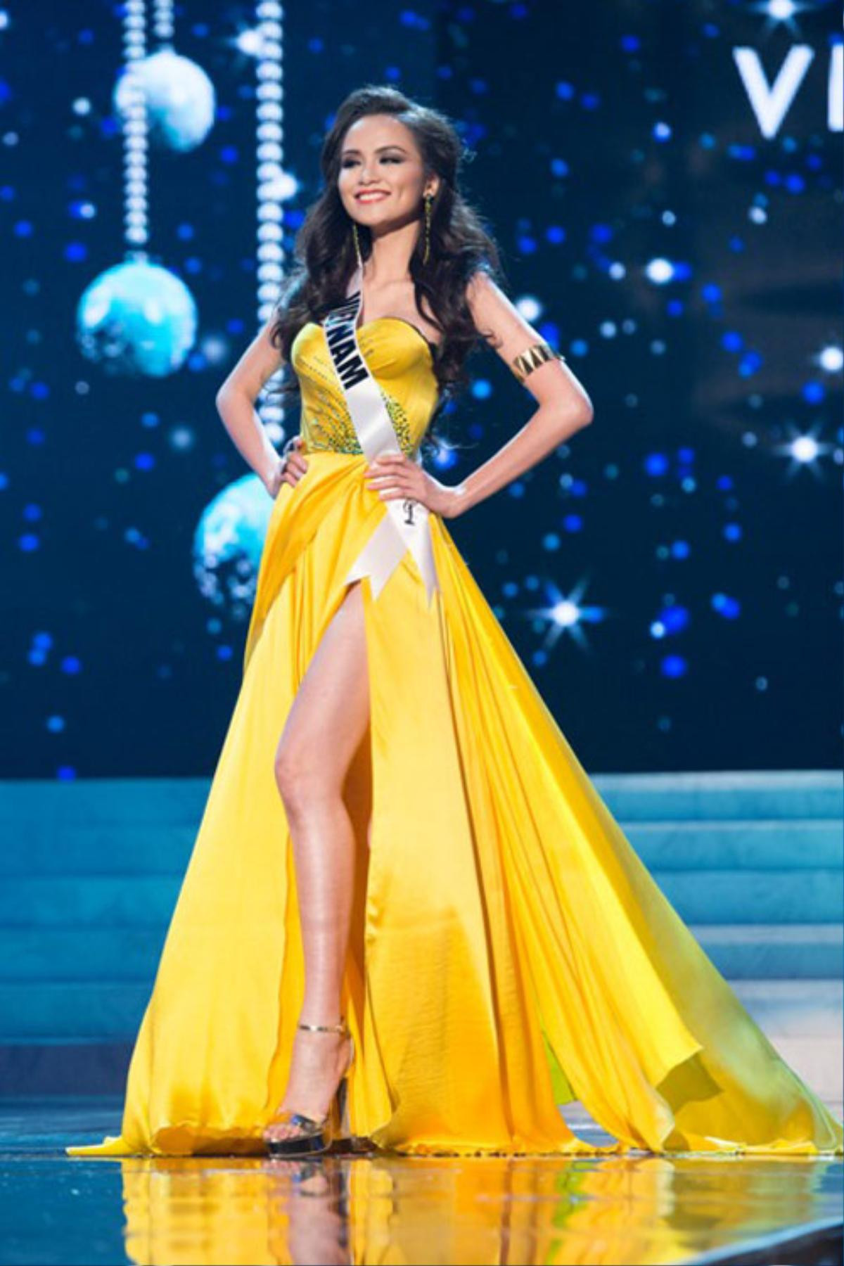 Vẻ nóng bỏng 'kẻ chín, người mười' của 8 nhan sắc Việt ở đấu trường Miss Universe Ảnh 8