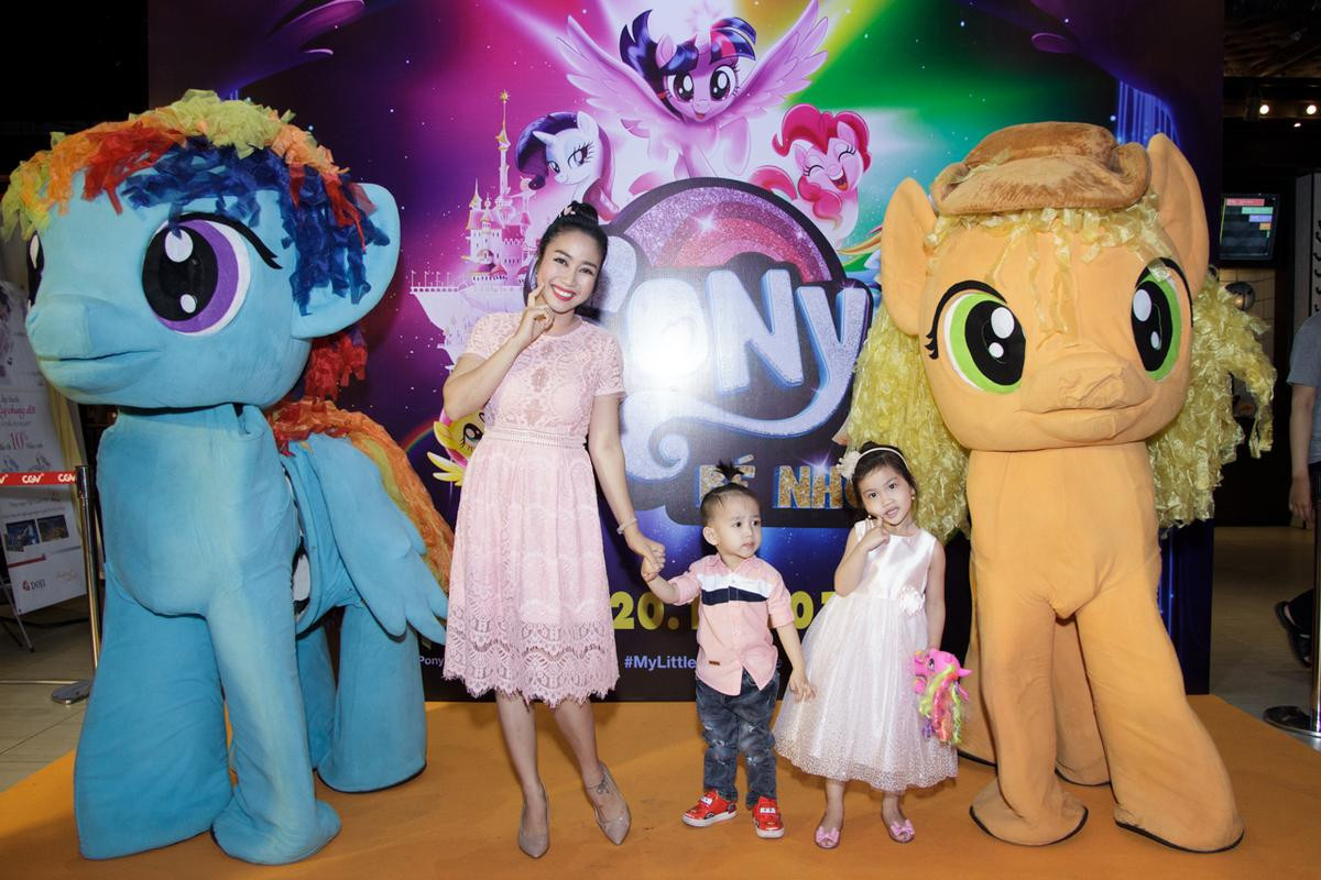 Phim hoạt hình 'My Little Pony' chiếm trọn tình cảm của các sao nhí lẫn gia đình nghệ sĩ Ảnh 13