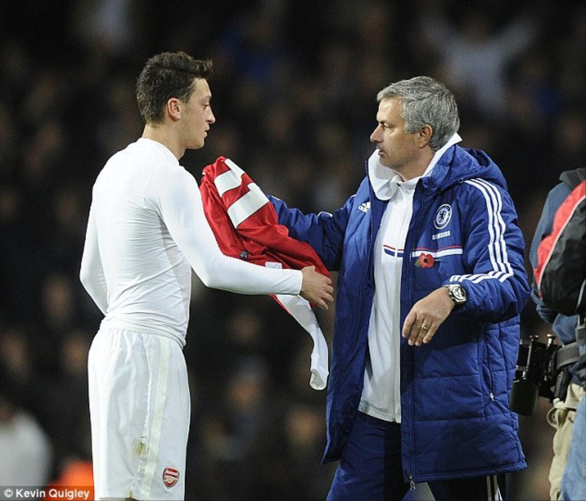 Ozil muốn tái hợp Mourinho: Thêm một lần nữa, Wenger là kẻ thua cuộc! Ảnh 2