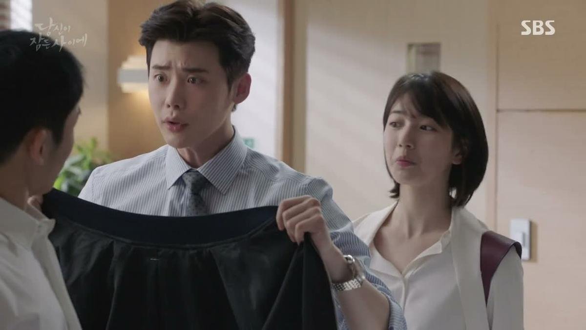 Fan 'bẻ cong' ý đồ biên kịch, 'đẩy đưa' nam chính - nam phụ Lee Jong Suk và Jung Hae In đến bên nhau Ảnh 5