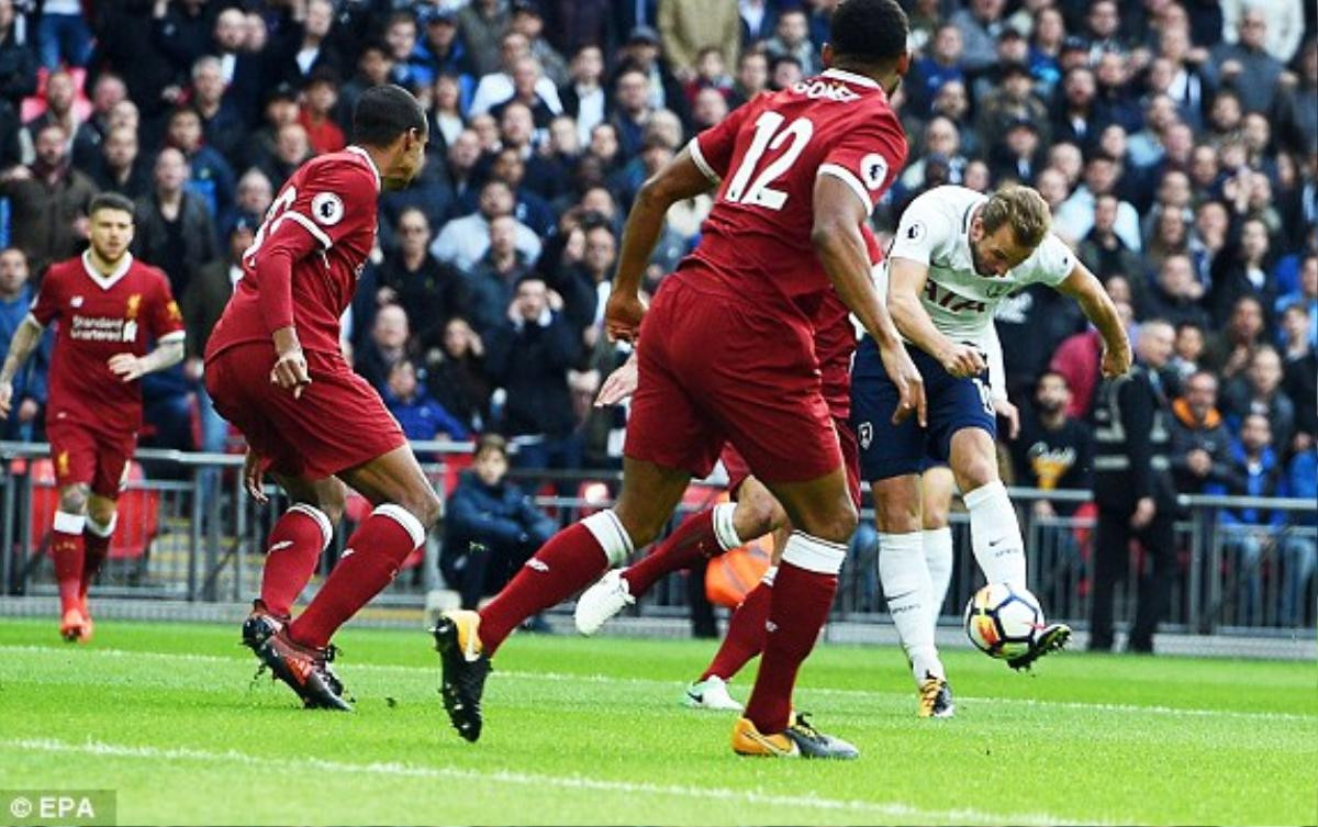 Tottenham Hotspur 4-1 Liverpool: Với Harry Kane, Ngoại hạng Anh như thấy lại Ronaldo sau 8 năm Ảnh 1