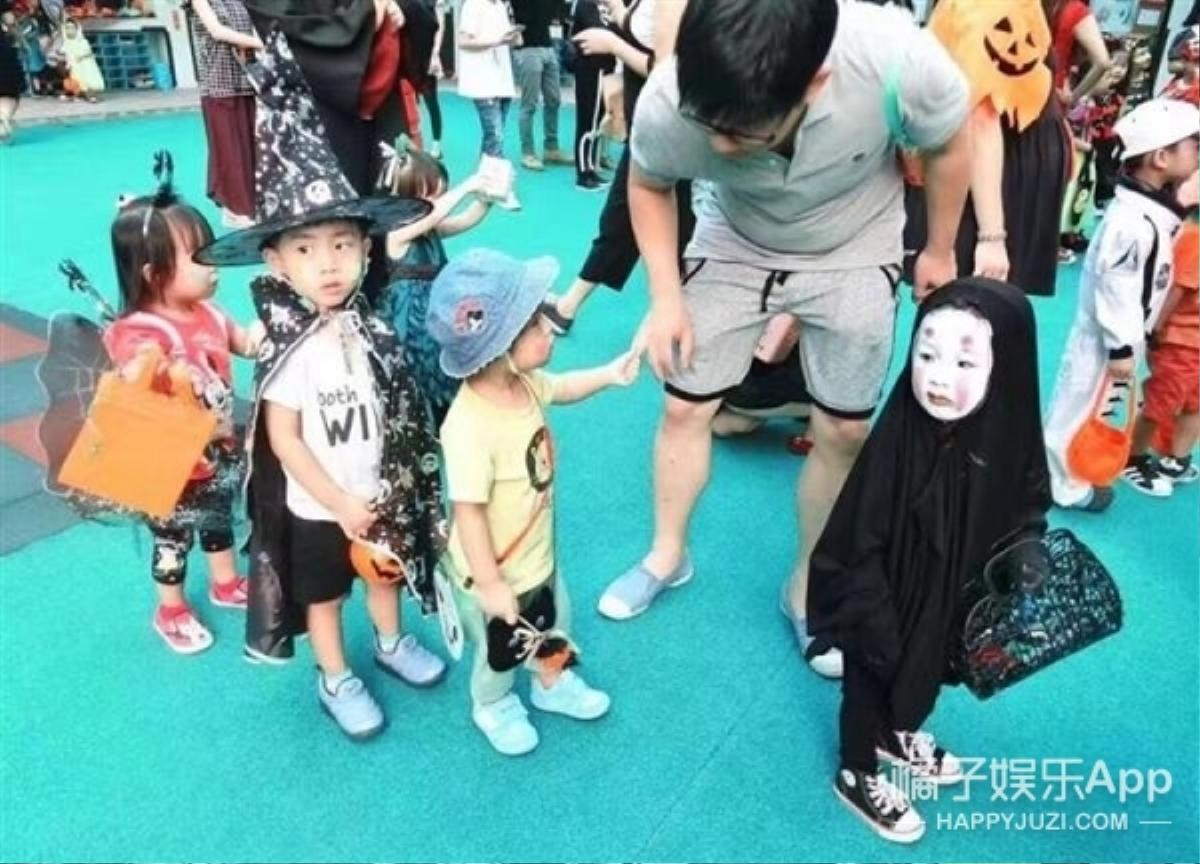 Cô bé Vô Diện nổi nhất mạng xã hội trong dịp Halloween năm ngoái lại 'tái xuất giang hồ' Ảnh 2