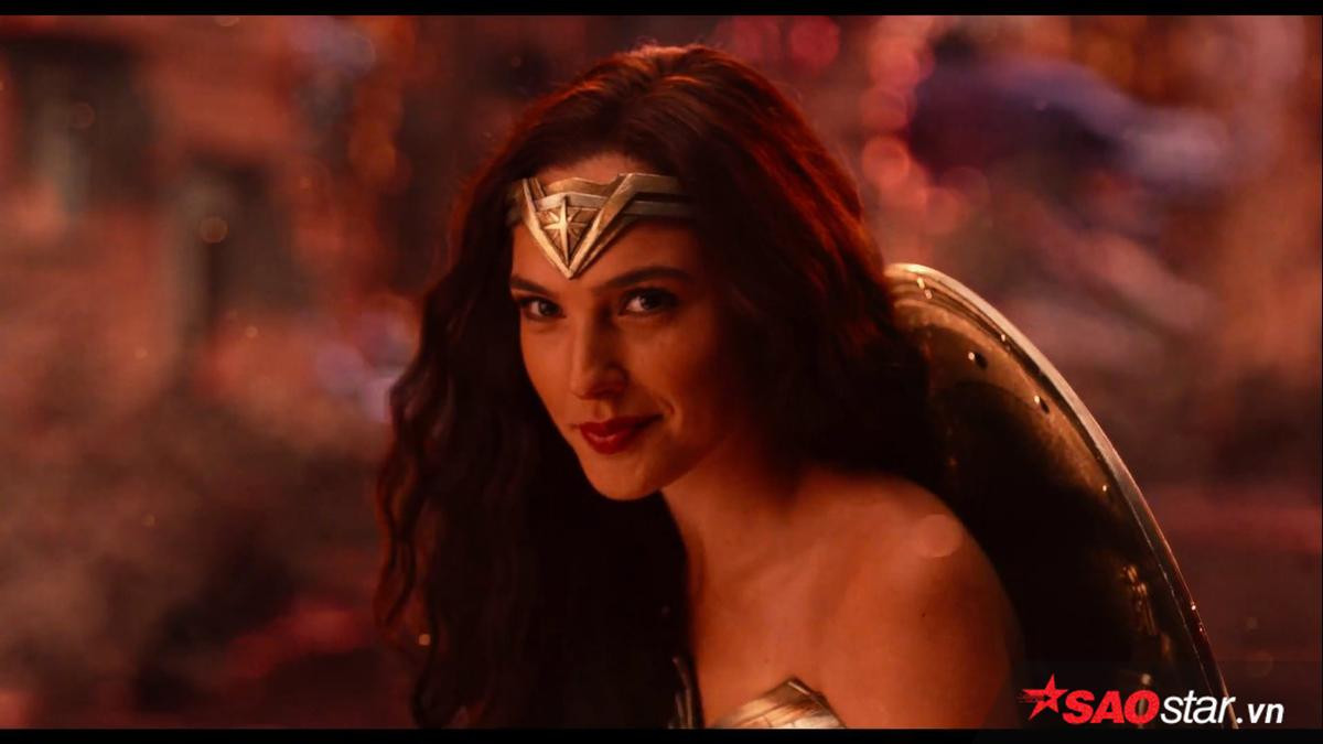 Hóa trang thành Wonder Woman, liệu Minh Tú có 'đọ' được với 'chị đại' Gal Gadot? Ảnh 7